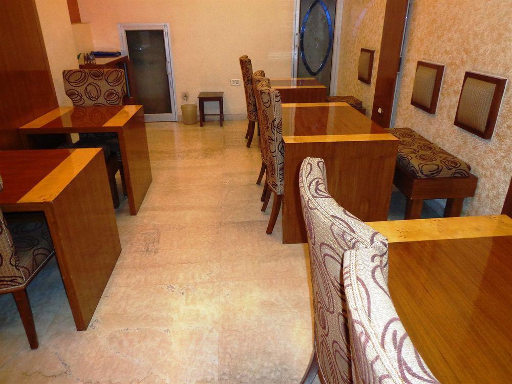 Hotel Singh Sahib