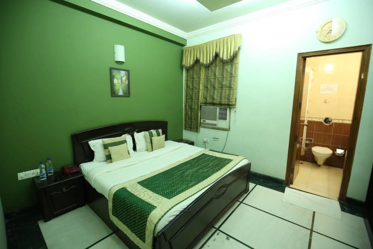 Singh Sahib 3* Delhi (National Capital Territory of India)