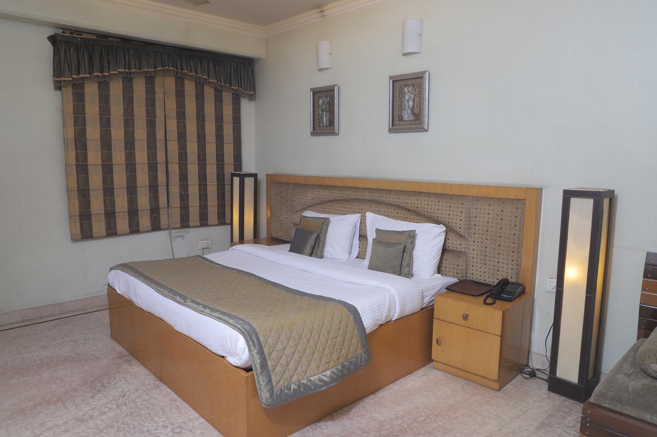 Hotel Singh Sahib